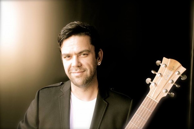 Jason-M-solo-acoustic-hire-melbourne-2