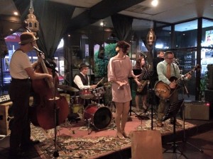 Swingin the Gatsby-melbourne-jazz-band-hire