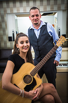 Jayde Acoustic Duo Brisbane Hire