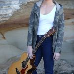 Sydney-Solo-Guitar-Player-Singer-Vanessa-2