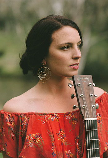 lisa solo acoustic hire melbourne
