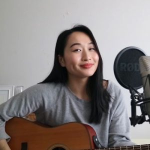 Elizabeth Solo Acoustic